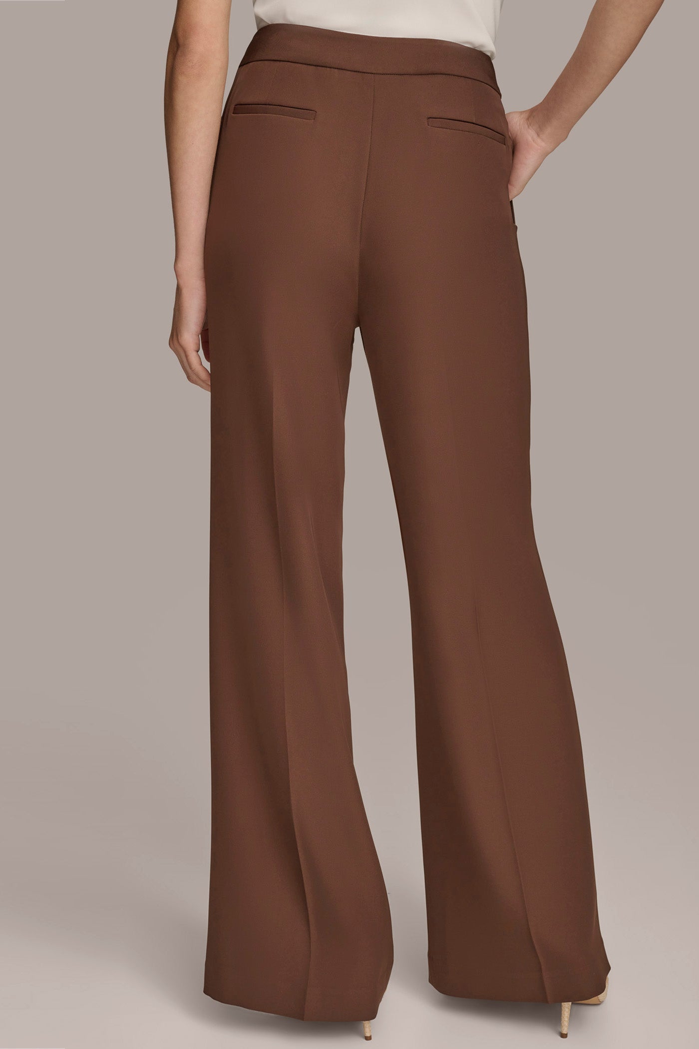 (image for) OUTSTANDING SOFT SUITING WIDE LEG PANT